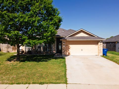 2411 Scott DR Copperas Cove TX 76522