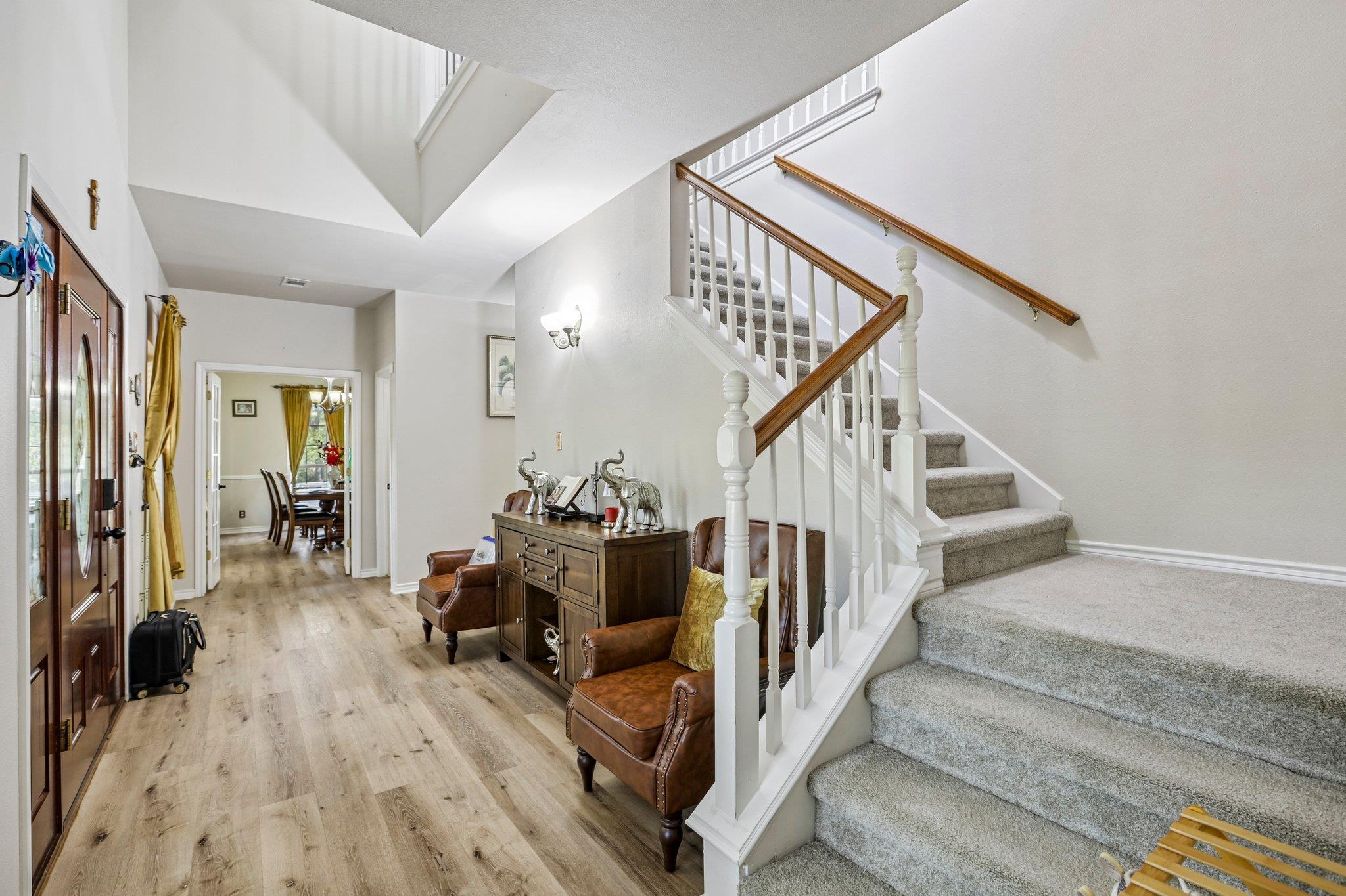 137 Trinity ST