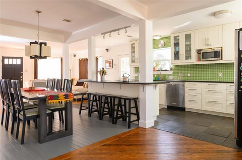 Tiny photo for 4902 Pecan Springs RD, Austin, TX 78723 (MLS # 3413378)
