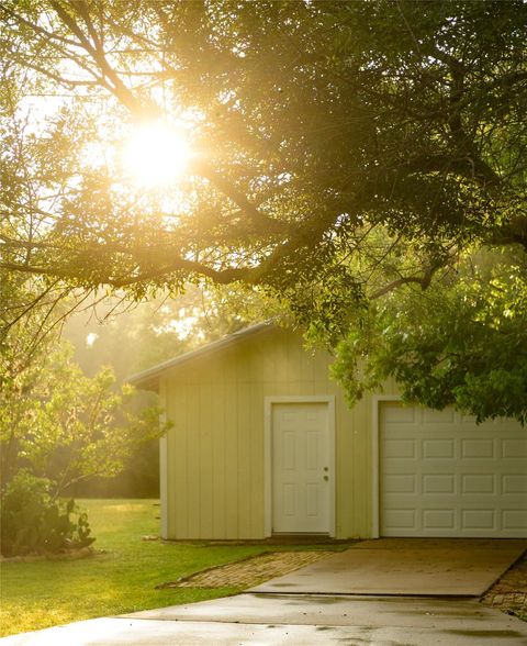 Tiny photo for 4902 Pecan Springs RD, Austin, TX 78723 (MLS # 3413378)