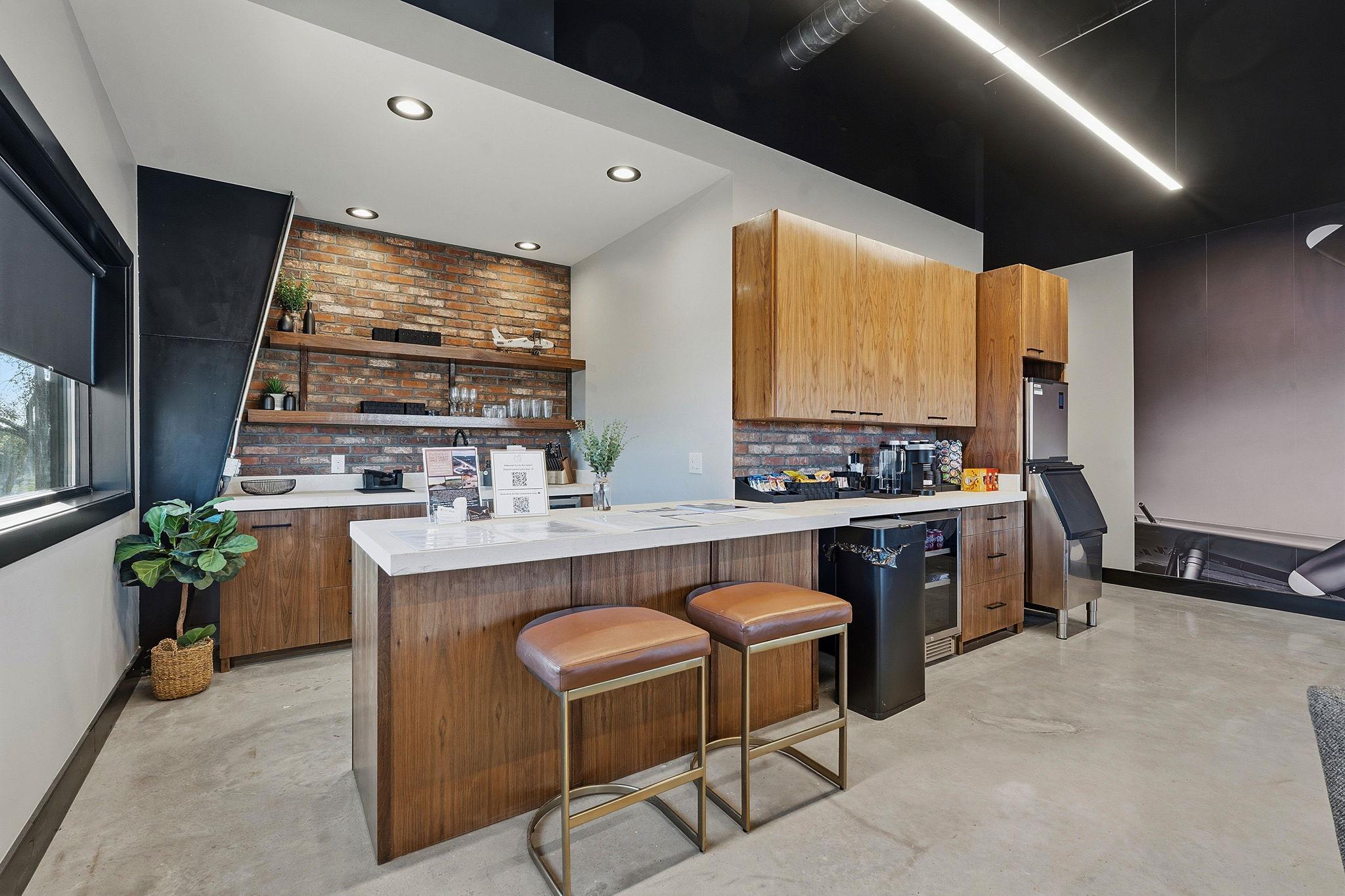 3516 Mount Sharp RD 18