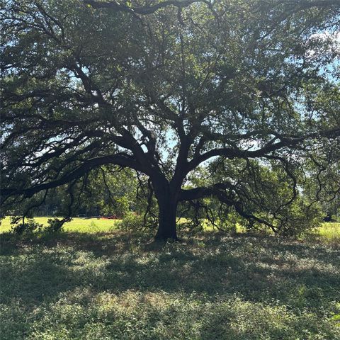 2477 State Highway 159 La Grange TX 78945