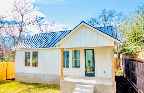 Photo of 1903 B W 30th ST, Austin, TX 78703 (MLS # 5993704)