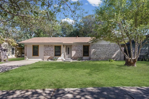 Photo of 1102 Sahara Ave, Austin, TX 78745 (MLS # 8961989)
