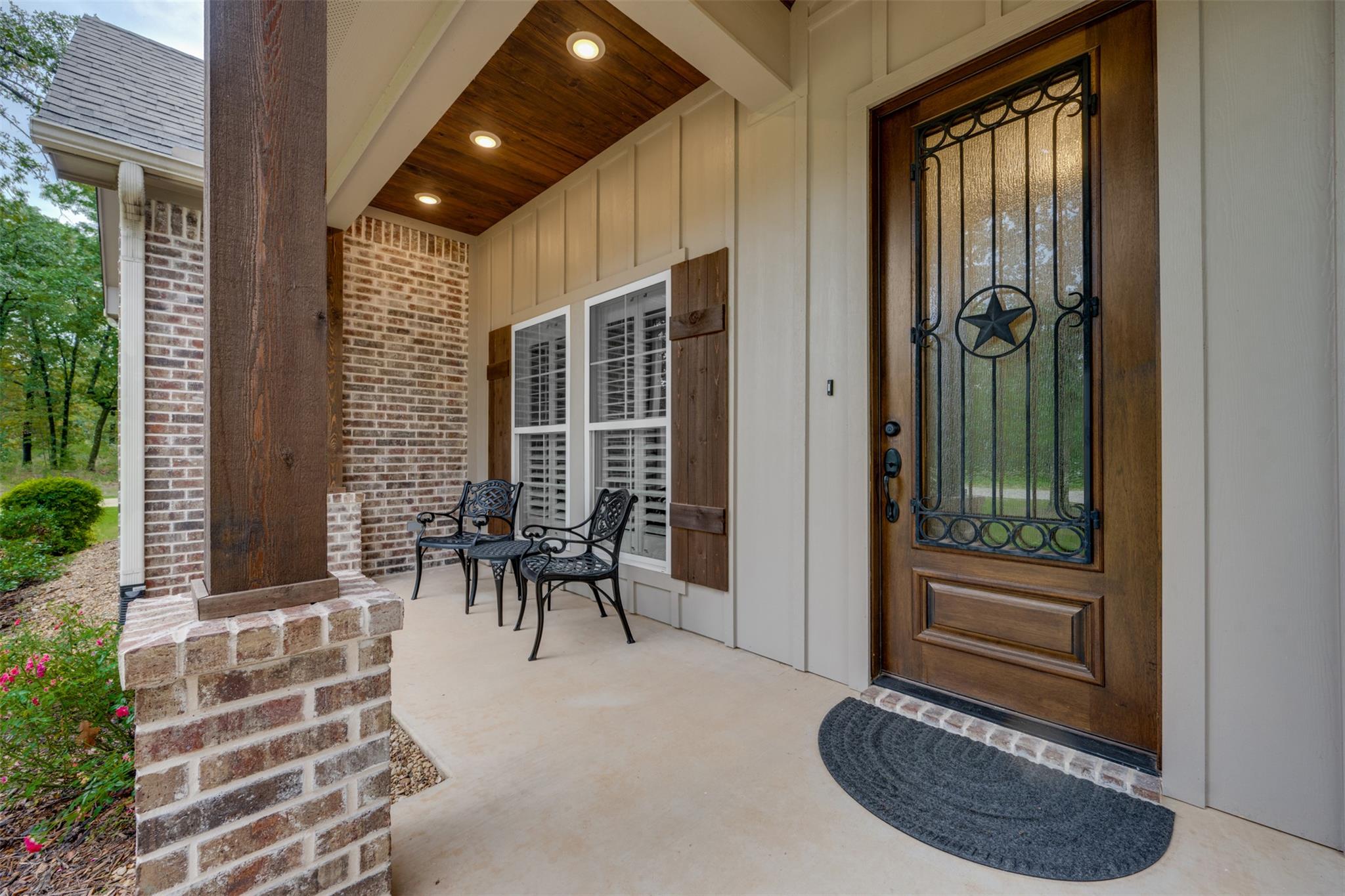 3113 Shadow Pine DR
