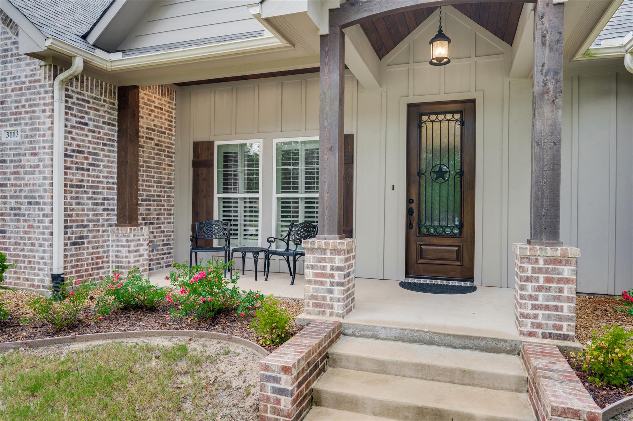 3113 Shadow Pine DR