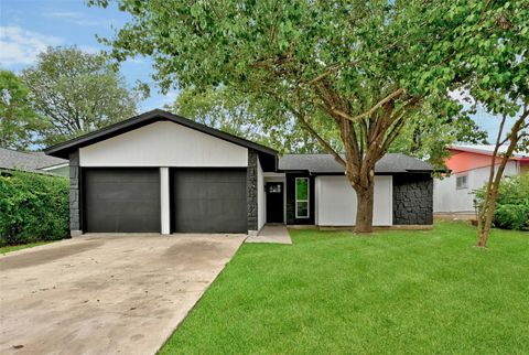4905 Lambs LN Austin TX 78744