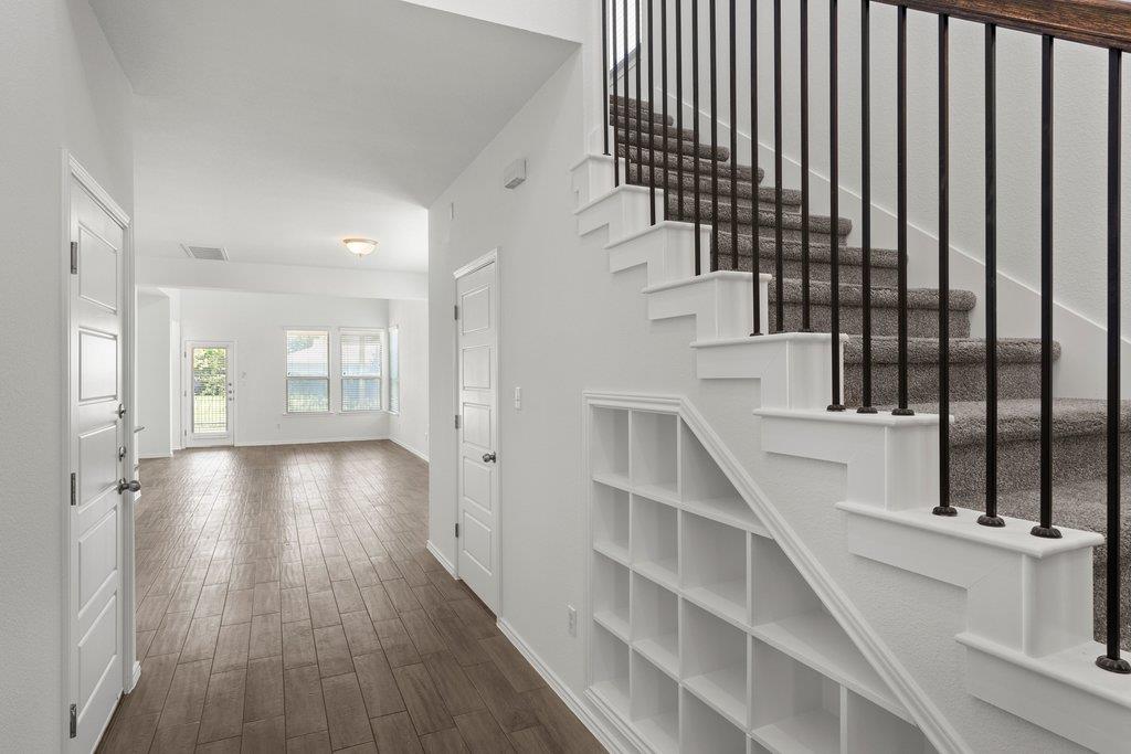 5325 Kara DR