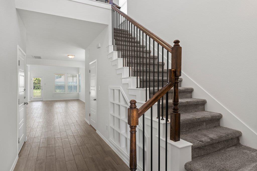 5325 Kara DR