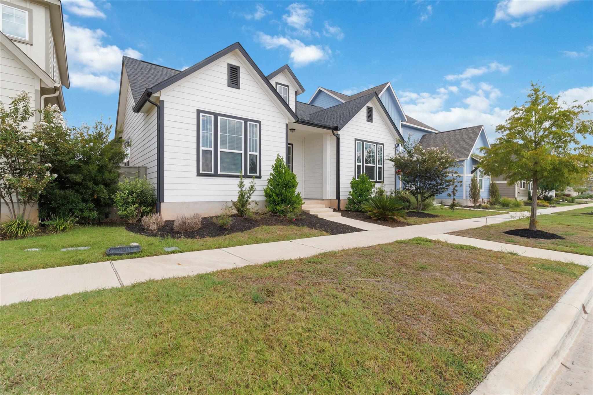162 Adelton BLVD