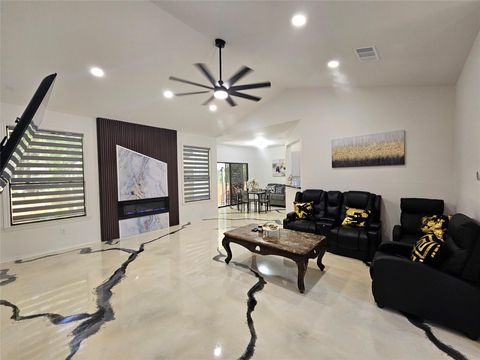 11806 Prairie Hen LN Austin TX 78758