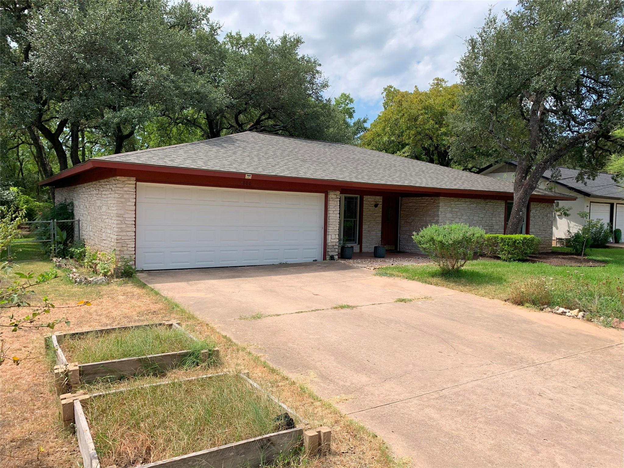 1000 S Riviera CIR