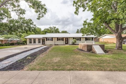 Photo of 606 Lilac DR, Round Rock, TX 78664 (MLS # 6032150)