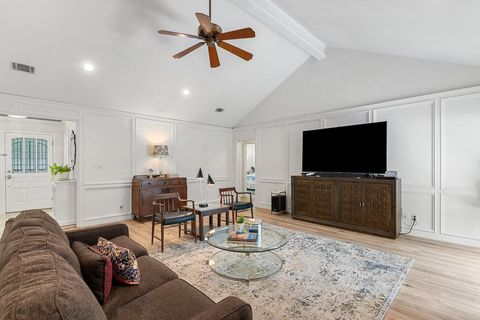 Tiny photo for 1709 Crested Butte DR, Austin, TX 78746 (MLS # 2776945)