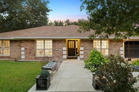 1709 Crested Butte DR Austin TX 78746