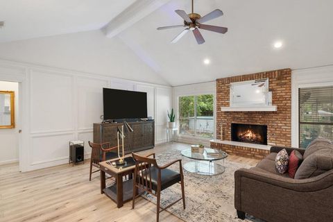 Tiny photo for 1709 Crested Butte DR, Austin, TX 78746 (MLS # 2776945)
