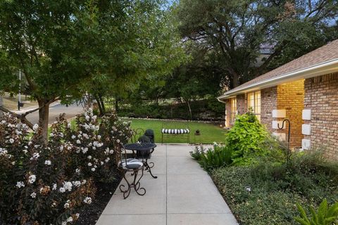 Tiny photo for 1709 Crested Butte DR, Austin, TX 78746 (MLS # 2776945)