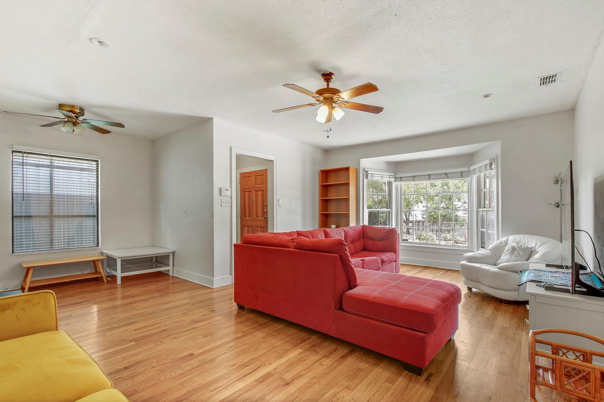 1215 W Mary ST