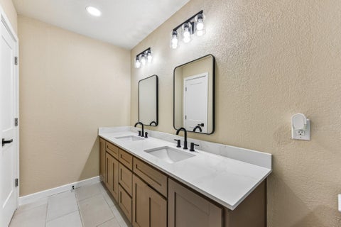 Tiny photo for 7523 Glenhill RD, Austin, TX 78752 (MLS # 7783642)
