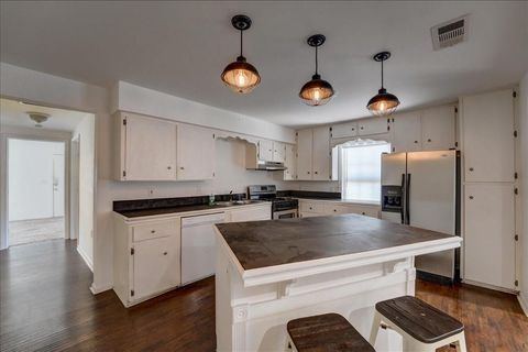 Tiny photo for 1105 E 3rd ST, Austin, TX 78702 (MLS # 7444062)