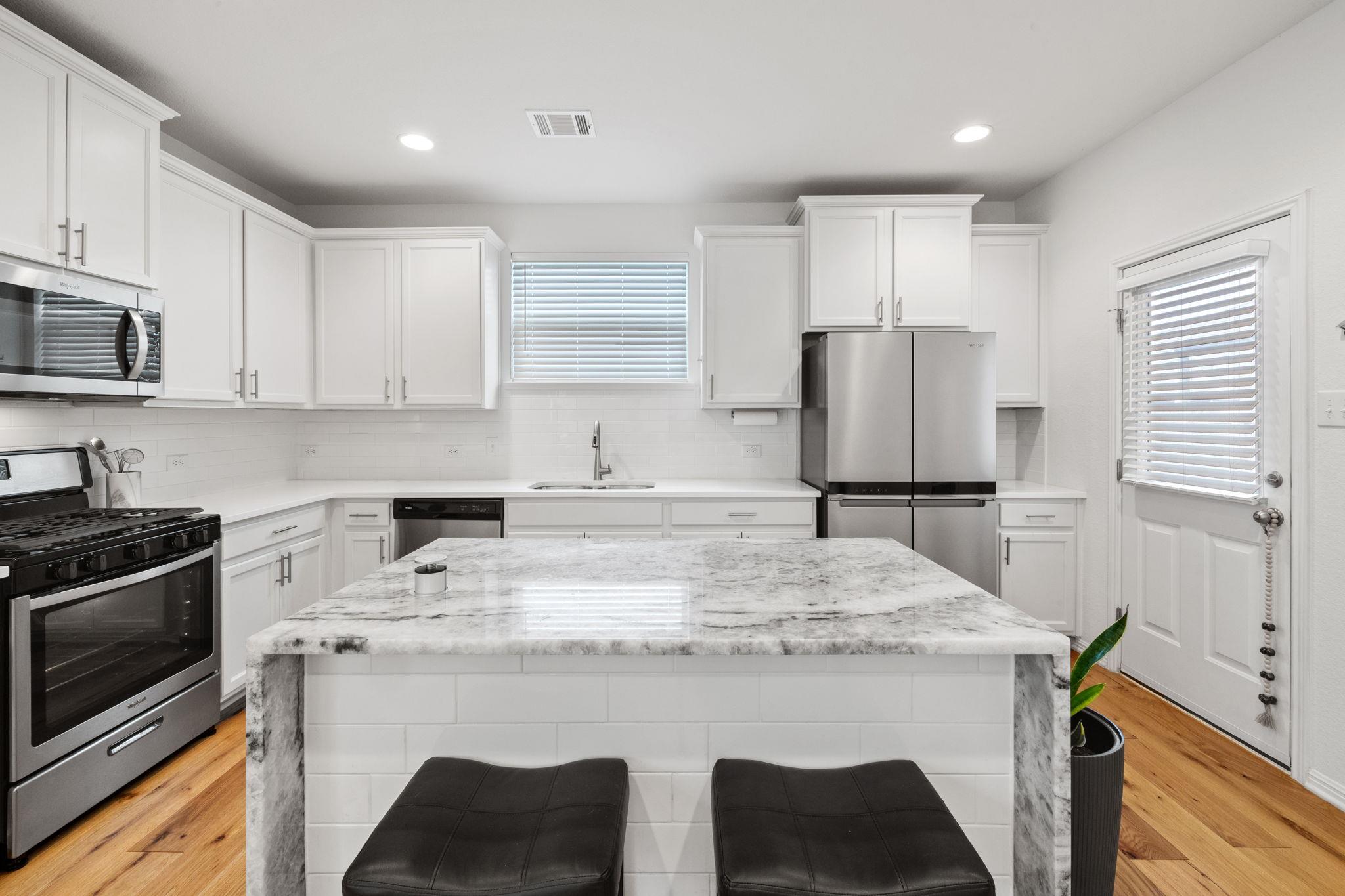 12102 Tolson DR
