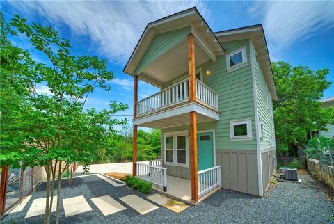 Photo of 1006 E 8th ST #A, Austin, TX 78702 (MLS # 8635601)