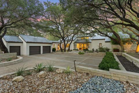 Photo of 27033 Masters PKWY, Spicewood, TX 78669 (MLS # 6027120)