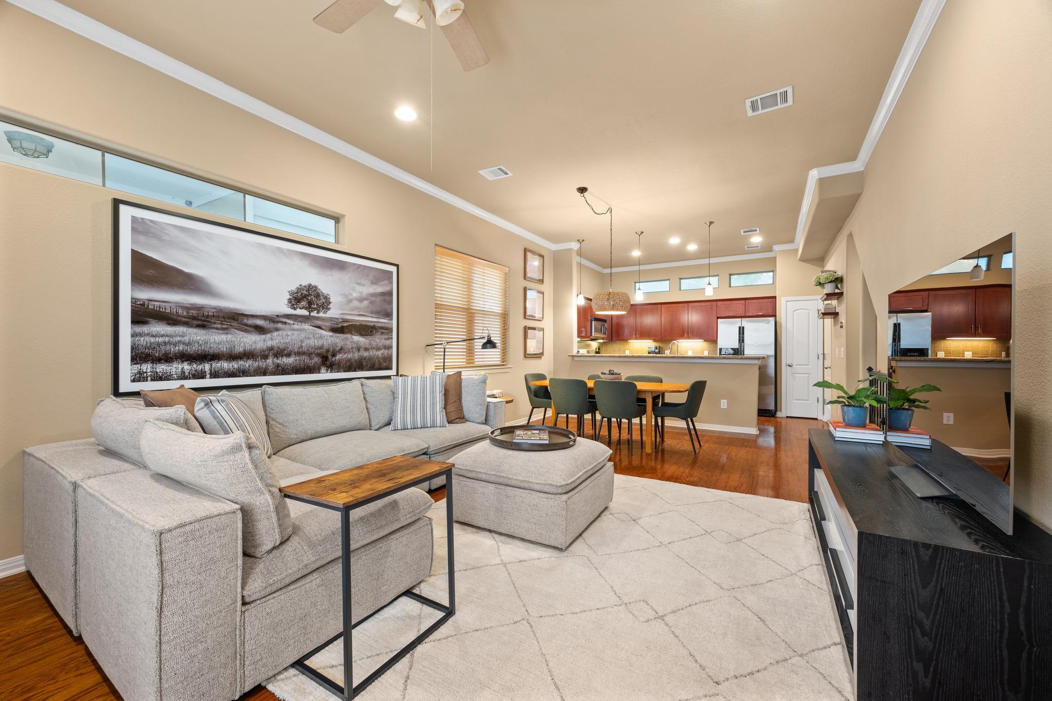 1115 Kinney Ave 22
