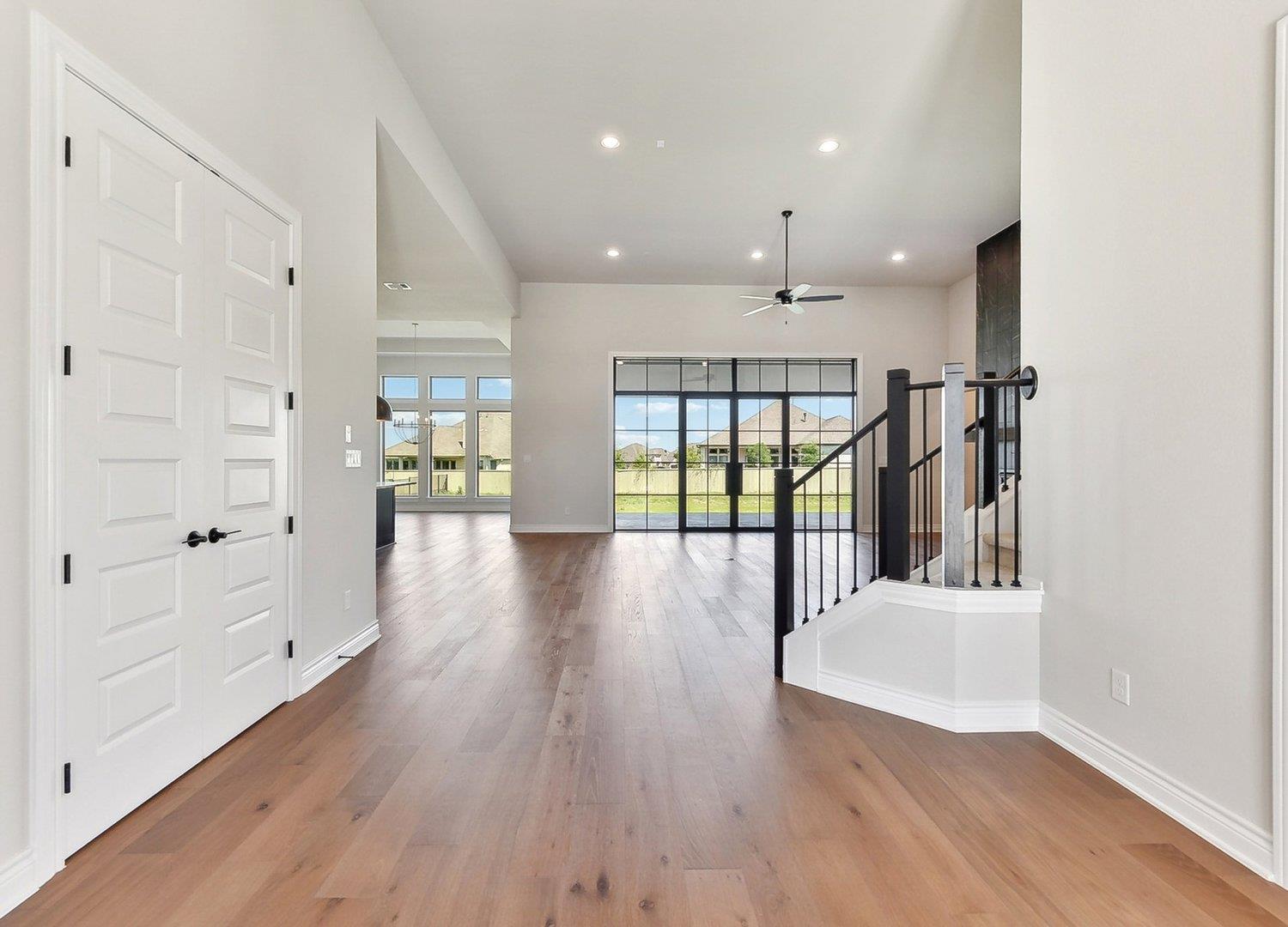 116 La Ventana DR