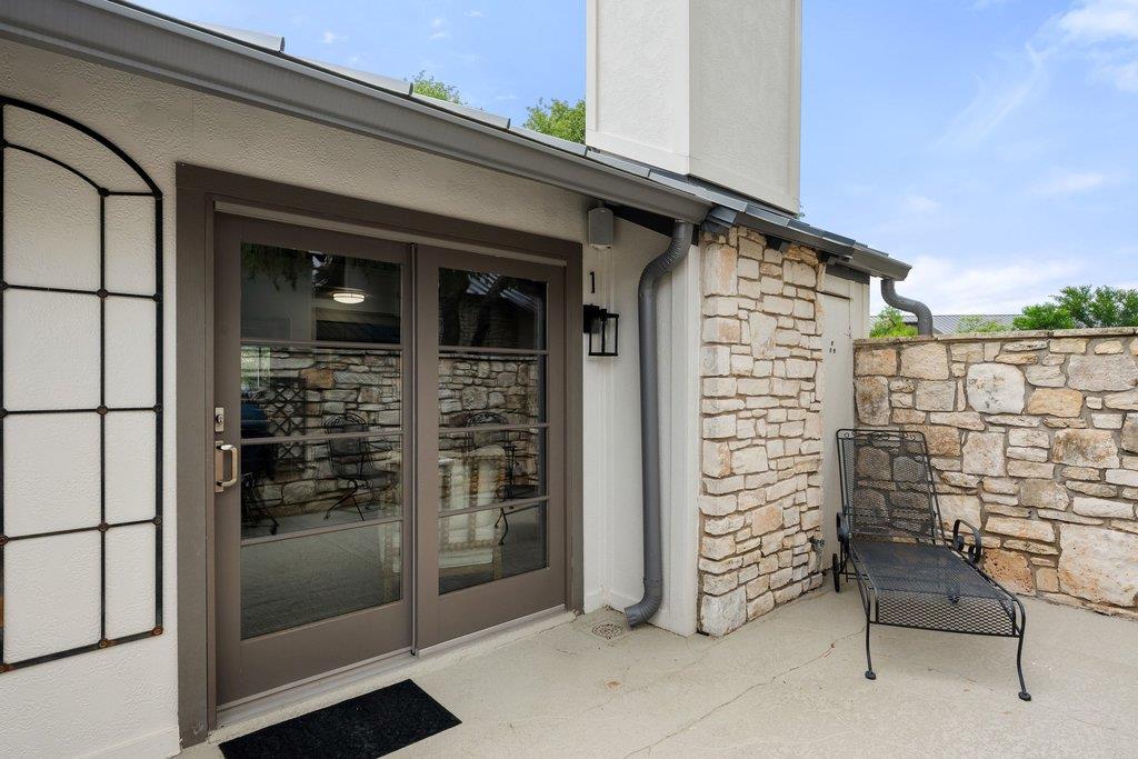 103 Island DR 1