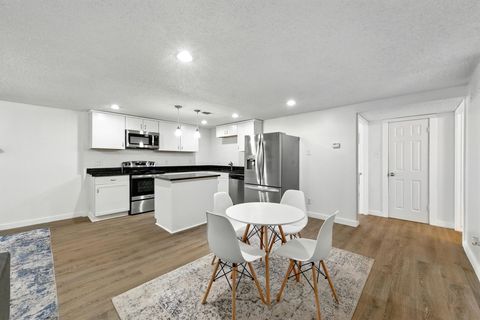 Tiny photo for 2401 Leon ST #306, Austin, TX 78705 (MLS # 8136594)
