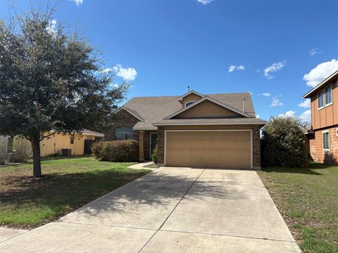 1576 Twin CV Kyle TX 78640