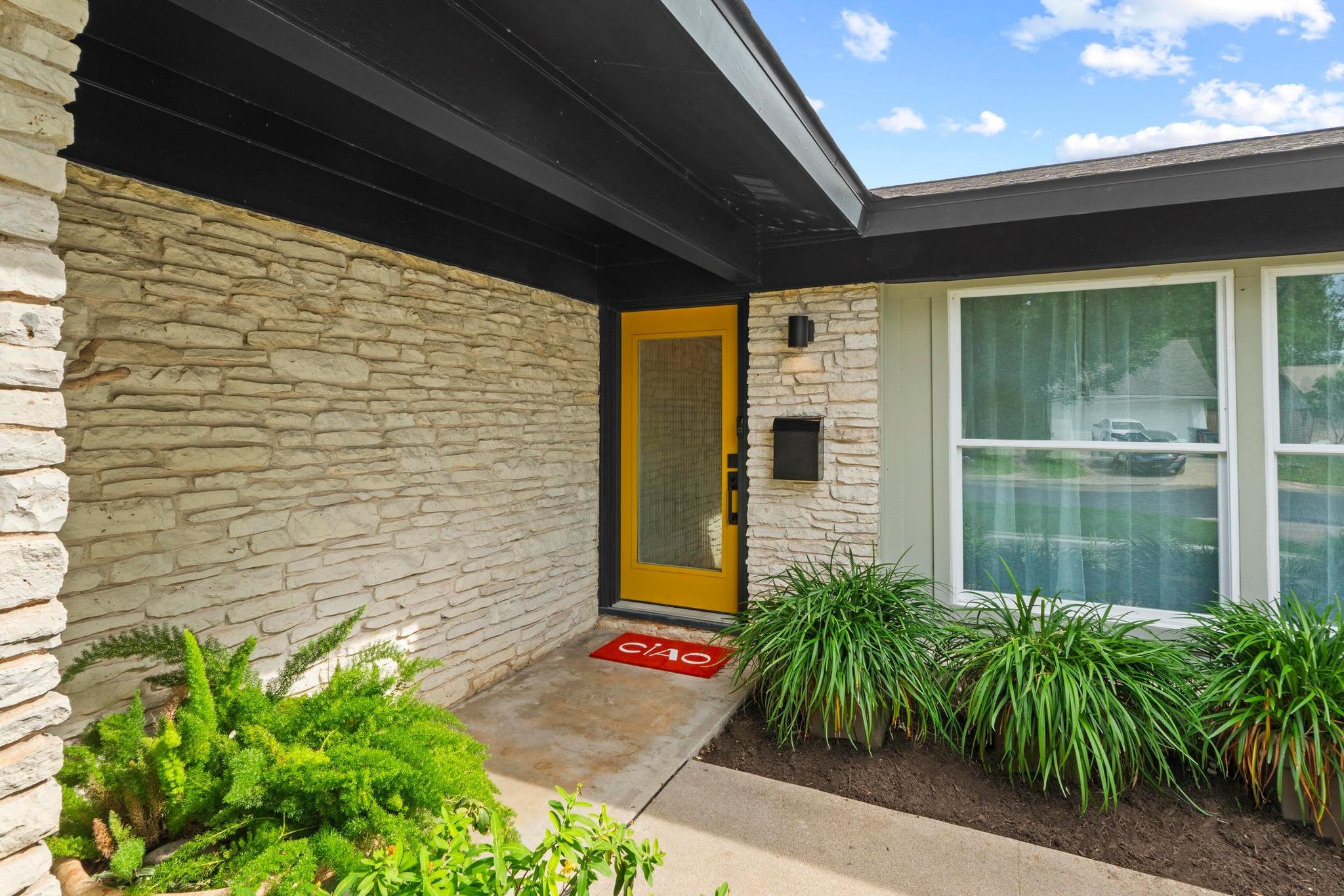 1909 Belford DR
