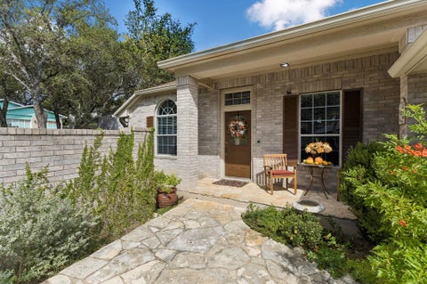 Tiny photo for 9806 Zion WAY, Austin, TX 78733 (MLS # 5969944)