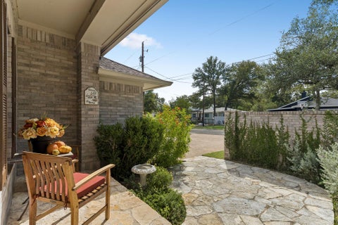 Tiny photo for 9806 Zion WAY, Austin, TX 78733 (MLS # 5969944)