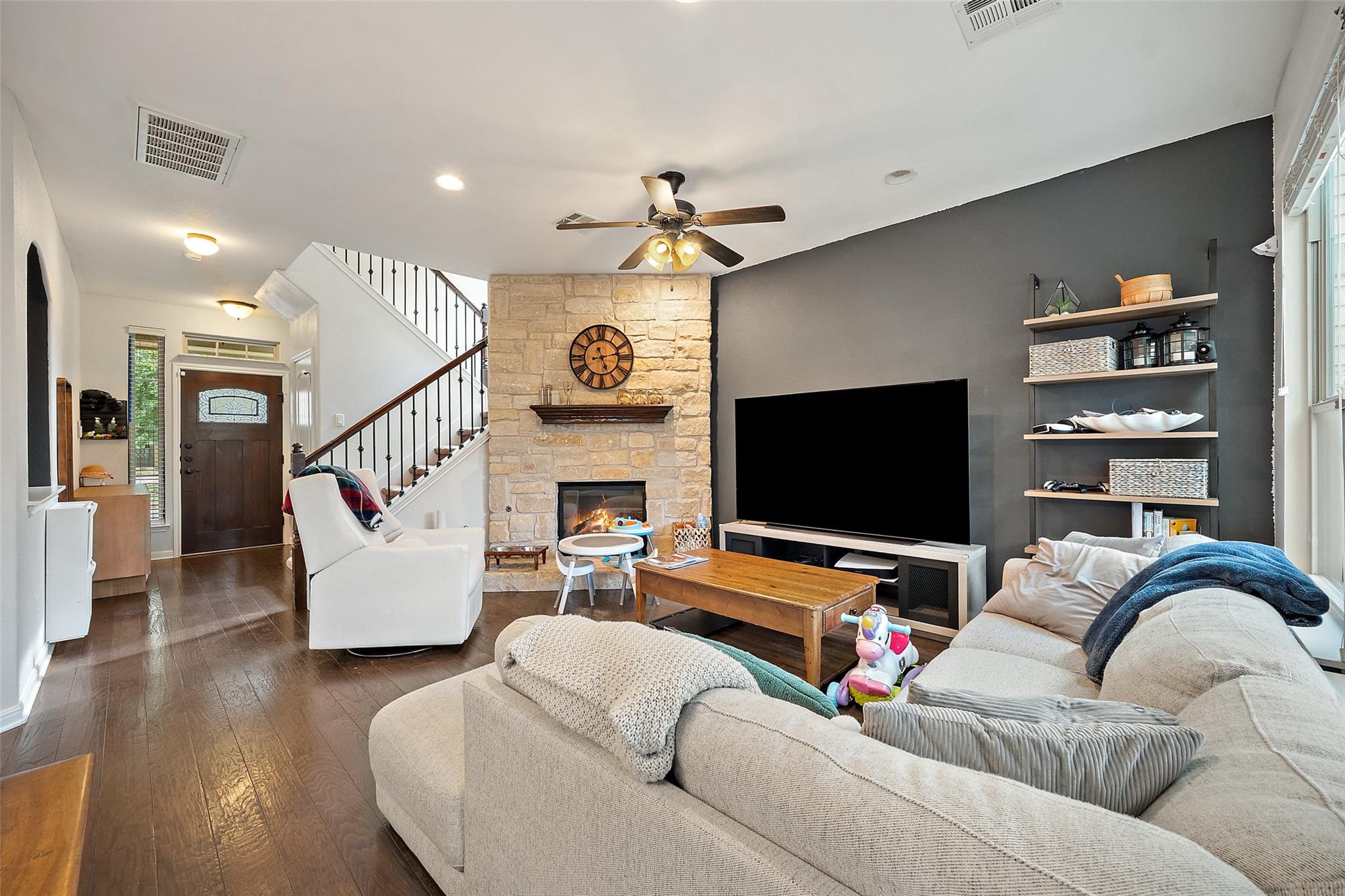 10904 Vetters CT 419