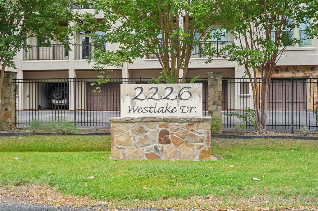 2226 Westlake DR 1-1