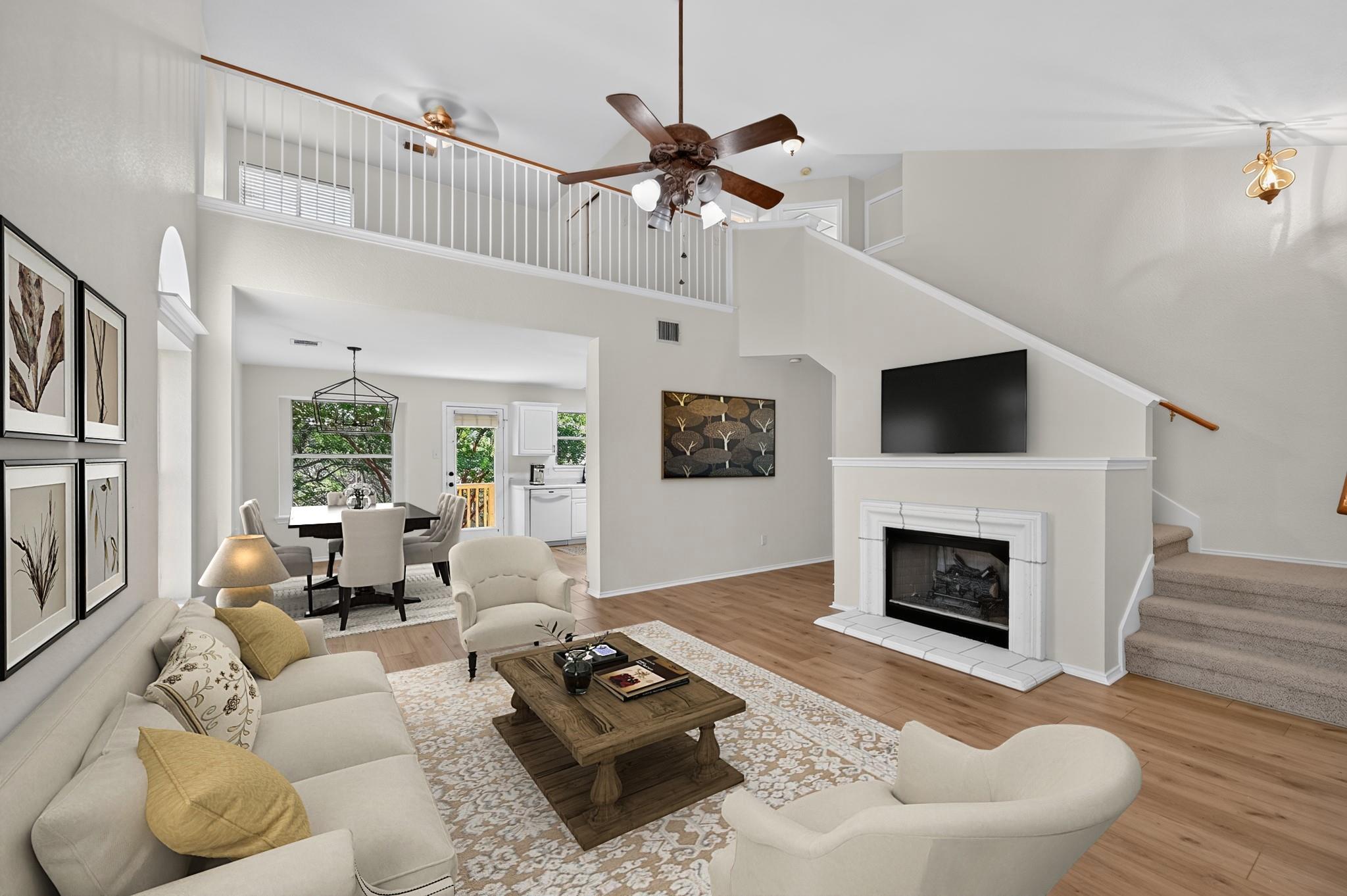 3760 Top Rock LN