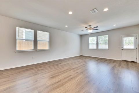 Tiny photo for 11109 Sentinel DR, Austin, TX 78747 (MLS # 1800507)