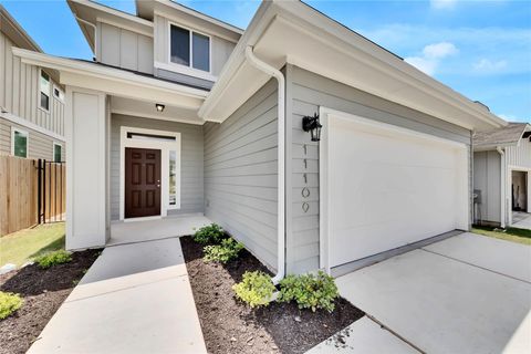 Photo of 11109 Sentinel DR, Austin, TX 78747 (MLS # 1800507)