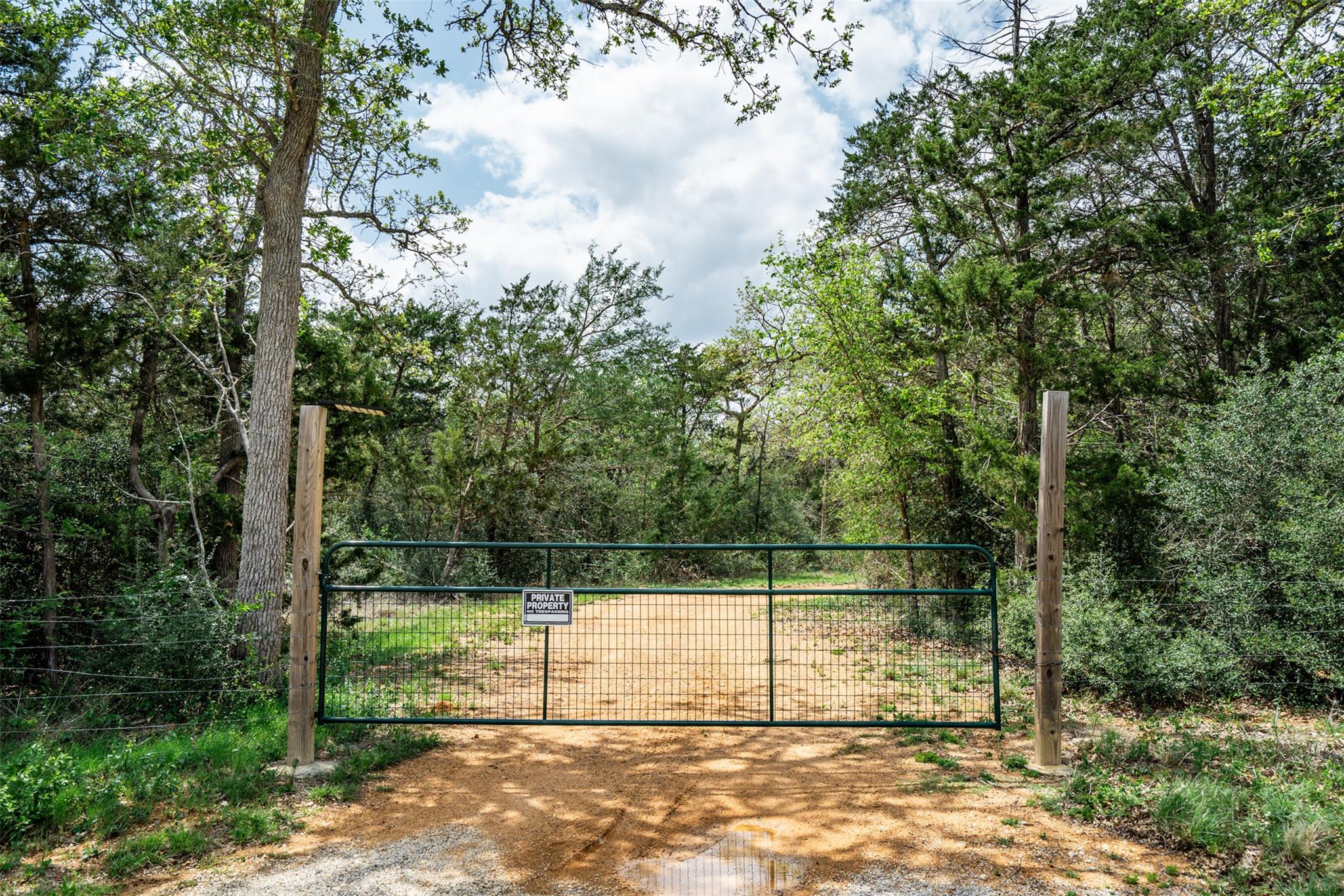 1354 OLD PIN OAK RD