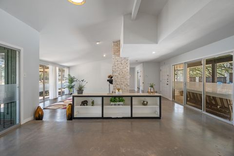 Tiny photo for 701 Dragon, Lakeway, TX 78734 (MLS # 4845898)