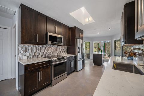 Tiny photo for 701 Dragon, Lakeway, TX 78734 (MLS # 4845898)
