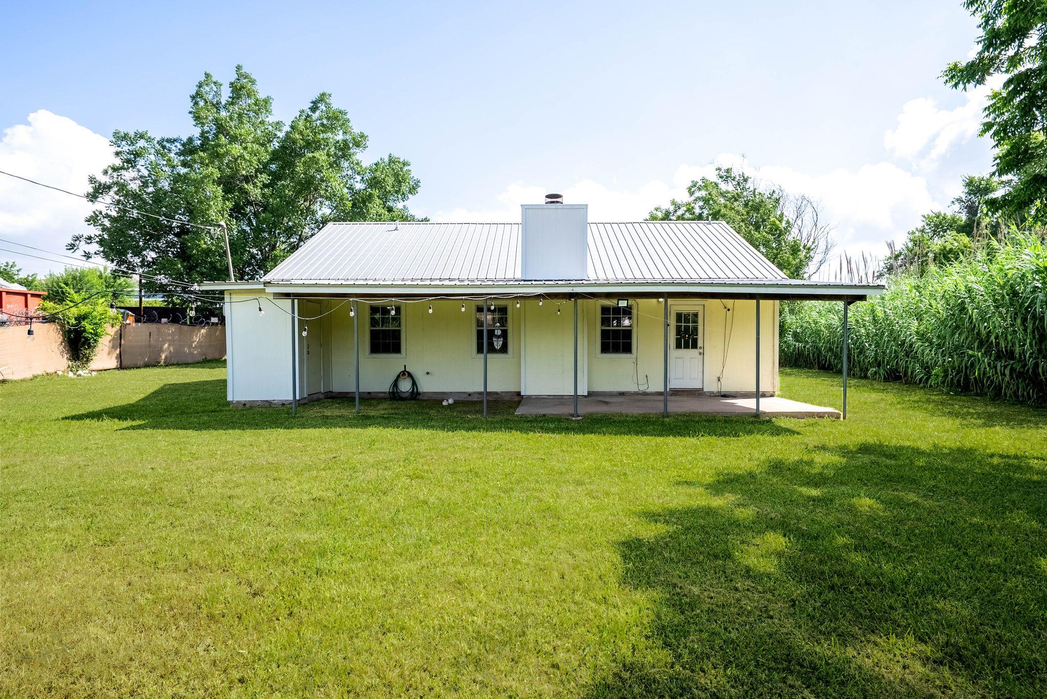 1717 NW Fleischer DR NW