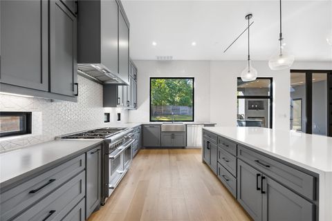 Tiny photo for 2905 Westhill DR, Austin, TX 78704 (MLS # 2196210)