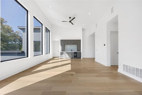 Tiny photo for 2905 Westhill DR, Austin, TX 78704 (MLS # 2196210)
