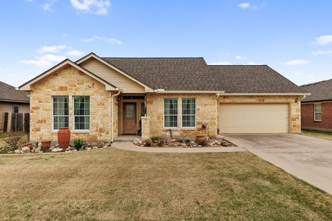 141 Marion ST Meadowlakes TX 78654