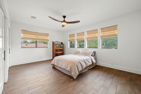 Tiny photo for 811 Rutherford PL, Austin, TX 78704 (MLS # 5602045)