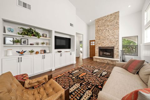 Tiny photo for 811 Rutherford PL, Austin, TX 78704 (MLS # 5602045)