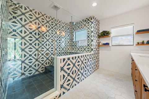 Tiny photo for 811 Rutherford PL, Austin, TX 78704 (MLS # 5602045)